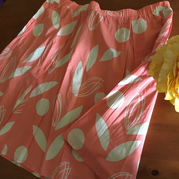 Lane Bryant Coral Beige Leaf A-Line Skirt 22/24 - Picture 3 of 5